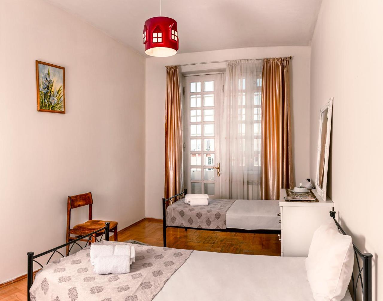Hotel 125 Tbilisi Esterno foto