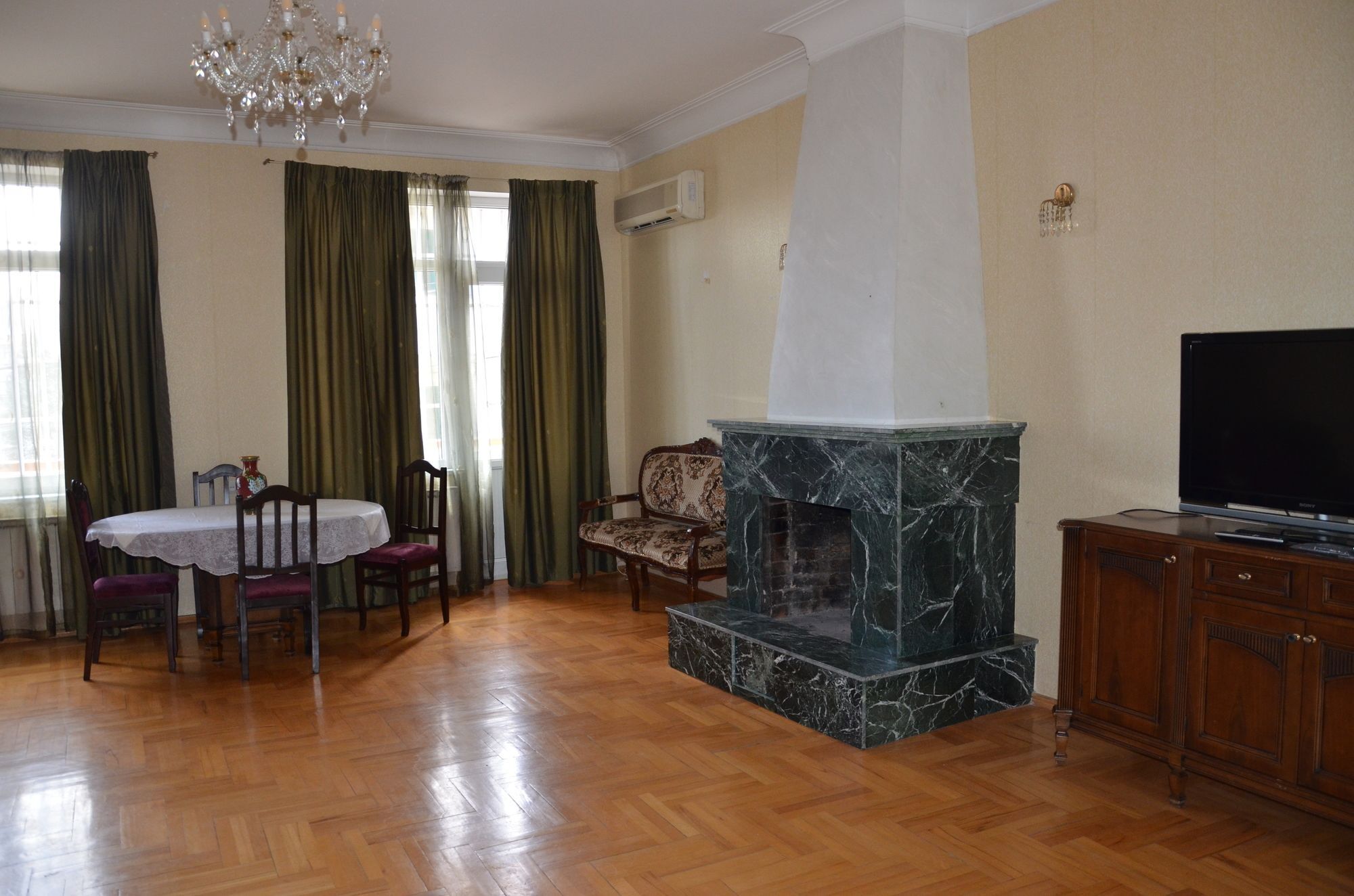 Hotel 125 Tbilisi Esterno foto